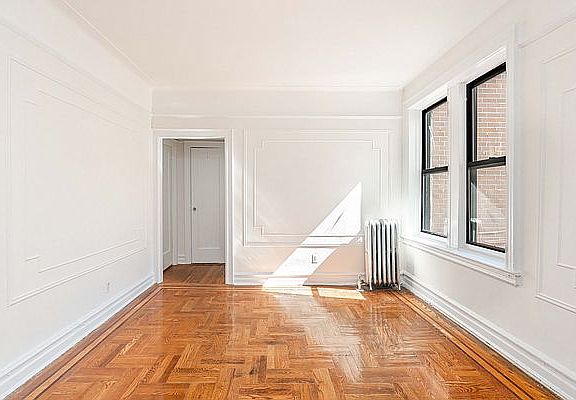 2nd image of 3150 33rd St APT 2D