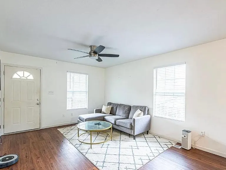 2809 Brooks Ave — Photo 7