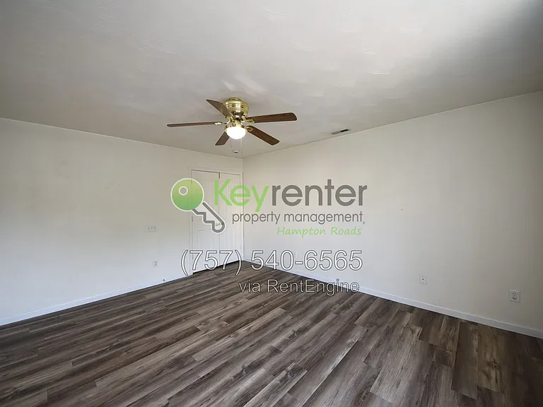 1109 Lady Ashley Dr — Photo 18