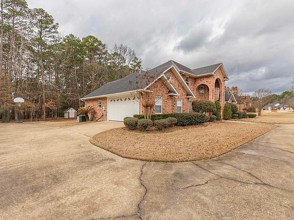 2nd image of 2805 Post Oak Dr