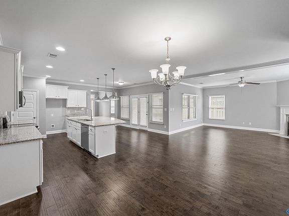4th image of 3011 Mallard Point Dr SE