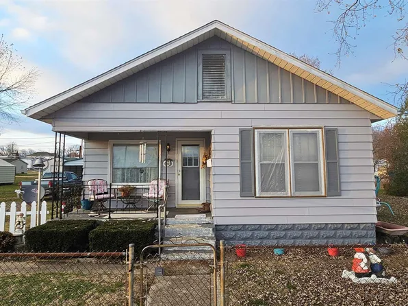 218 McDowell St, Mount Carmel, IL 62863