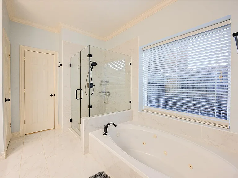2027 Westshore Dr — Photo 26