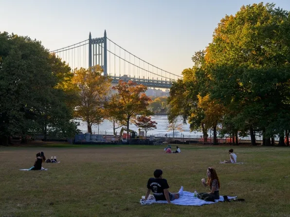 30 Halletts Point image 33 of 39