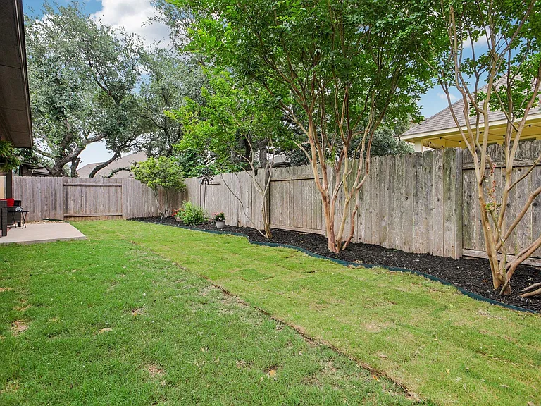 2228 Hilltop Climb Dr — Photo 15