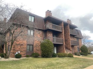 2049 Porte De Leau Ct, Highland, IN 46322