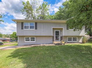 606 W Smith St, Spring Hill, KS 66083