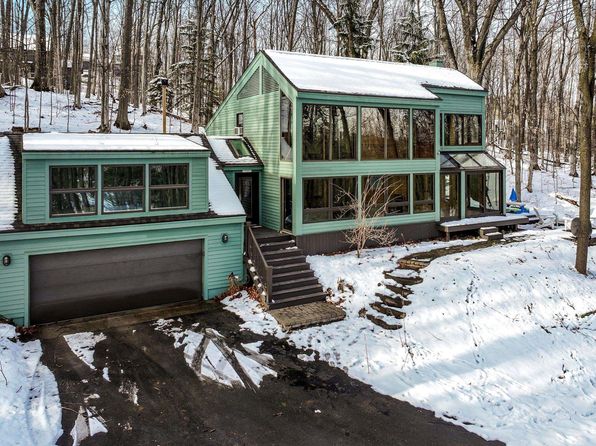 400 W Broadway, Suttons Bay, MI 49682