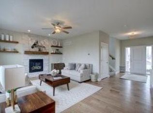 19604 W 197th St, Spring Hill, KS 66083