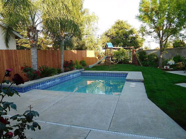 1877 E Turnberry Ave — Photo 6
