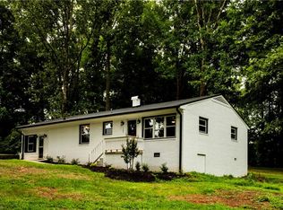 1261 Inwood View Dr, Sophia, NC 27350