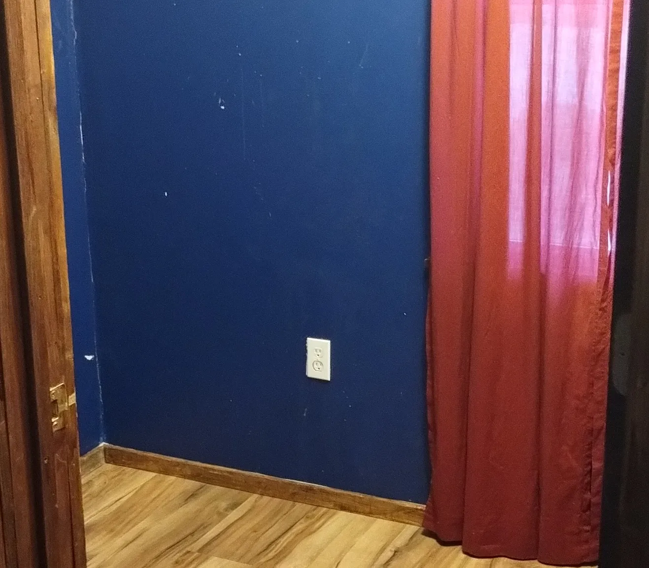 Second St - 2516 — Photo 2