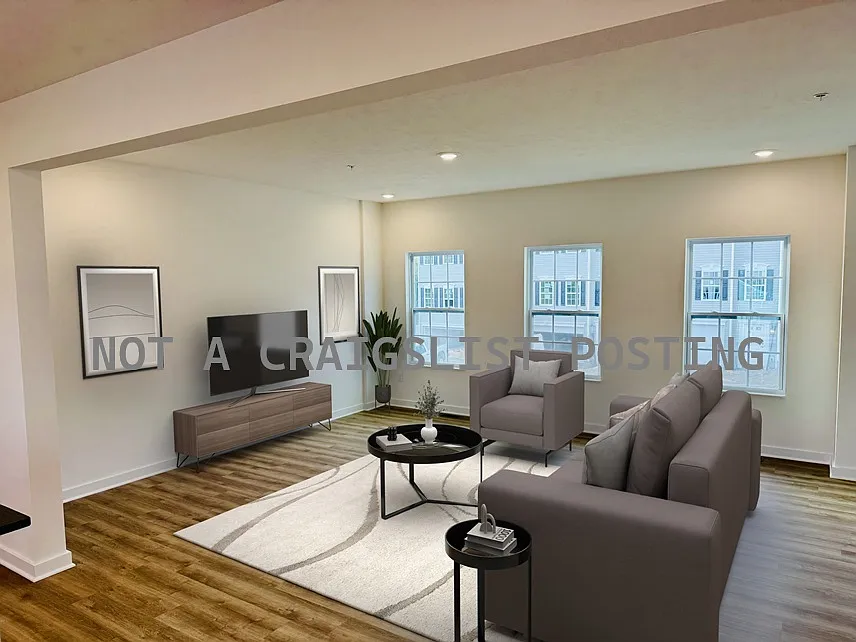 3 bed, 2.5 bath, 1470 sqft, $2,350 — Photo 2