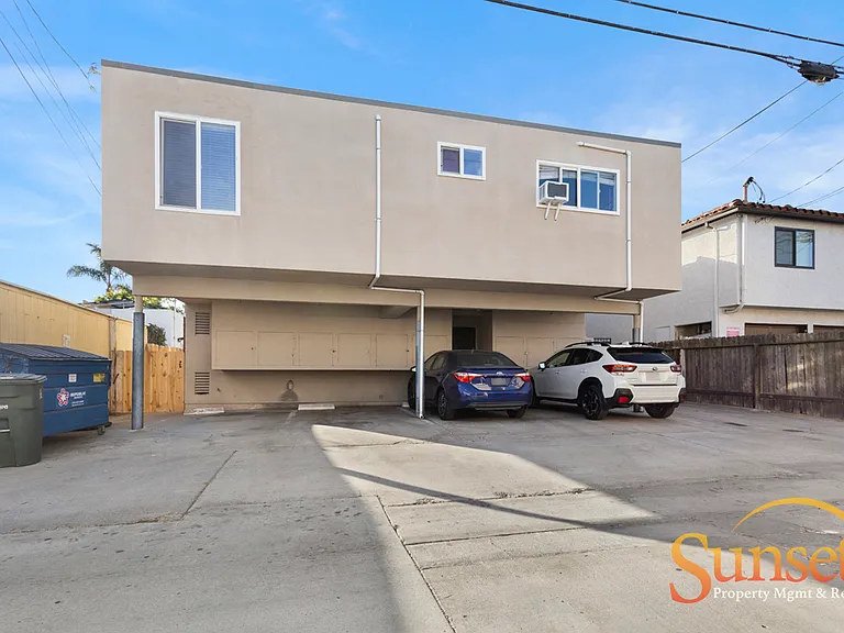 4519 Campus Ave #8 — Photo 17