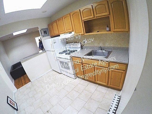 1st image of 3118 42nd St #2