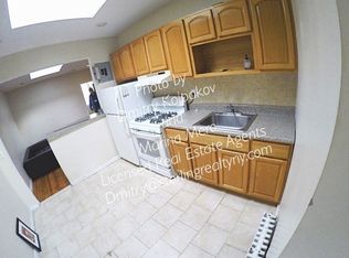 3118 42nd St #2, Astoria, NY 11103