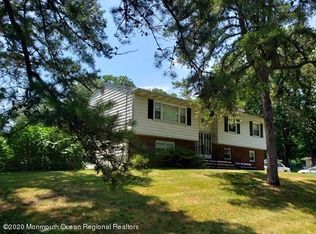 1 S Lakeview Dr, Jackson, NJ 08527