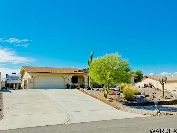 1st image of 3110 Applewood Dr