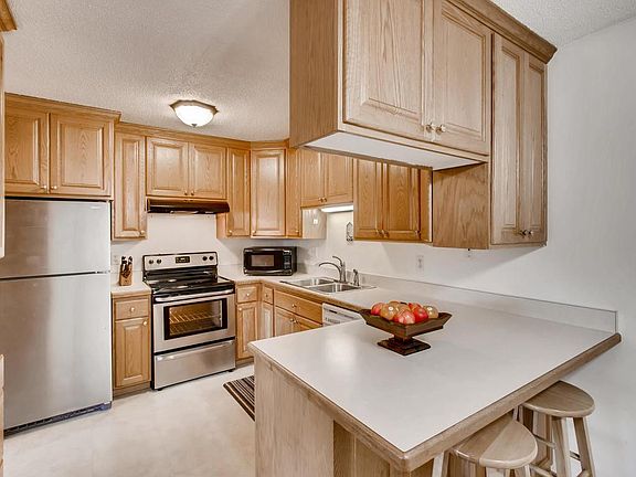 5th image of 706 125th Ln NE