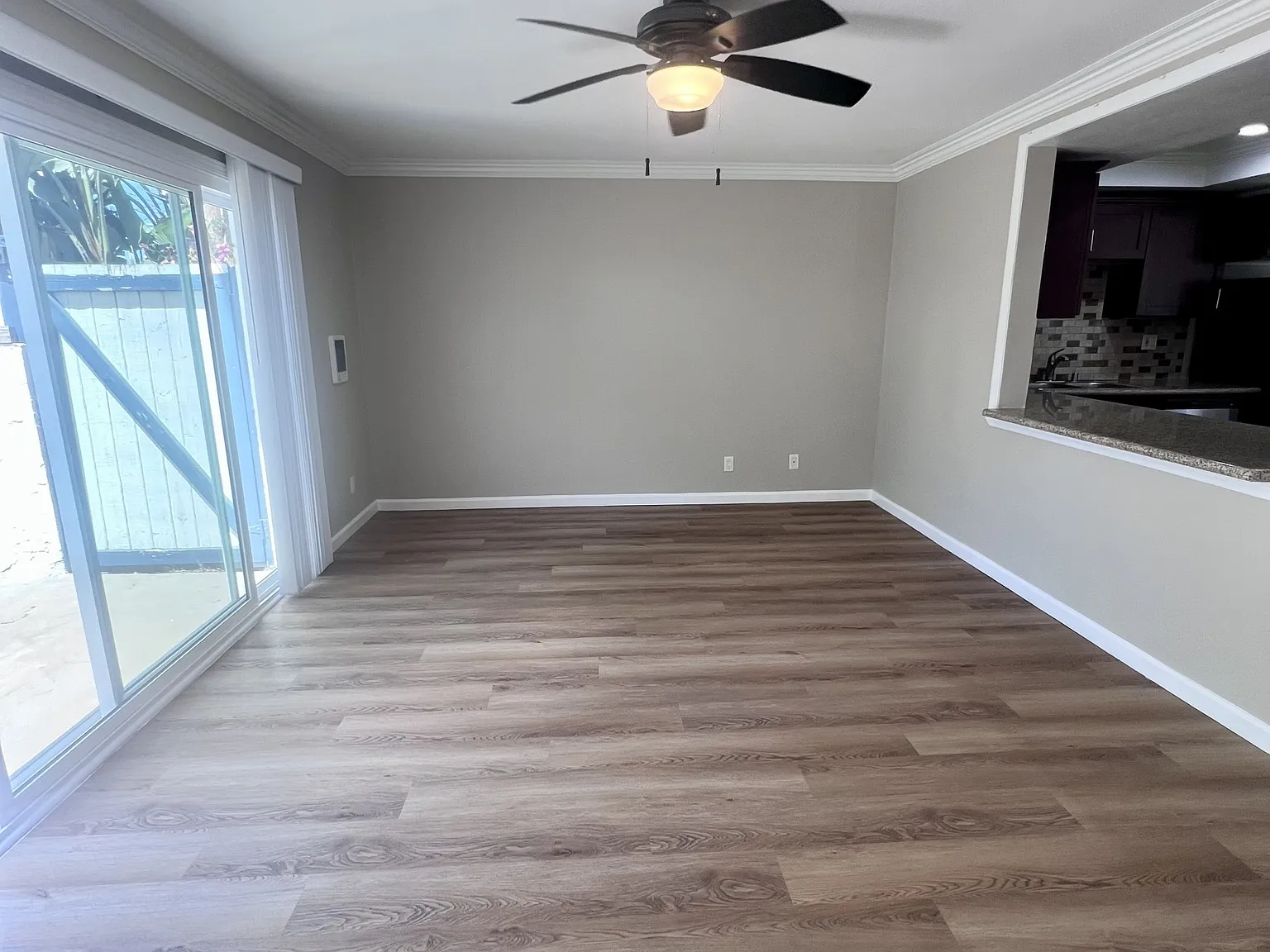 2 bed, 1.5 bath, 1200 sqft, $3,550 — Photo 2