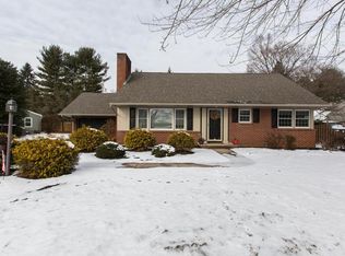 233 Murry Hill Dr, Lancaster, PA 17601