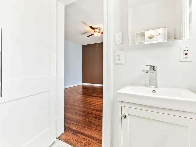 1326 Pinetree Rd — Photo 34
