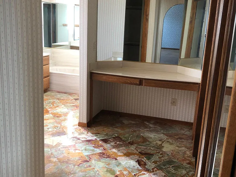 2157 E Alameda Dr — Photo 15
