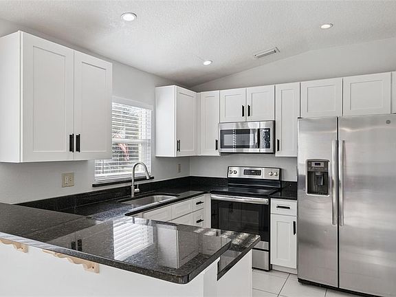 4th image of 3861 BENTFORD COURT
