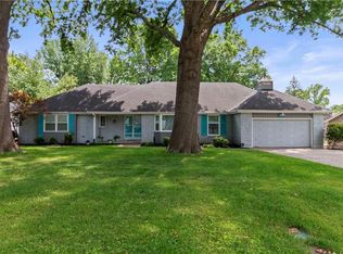 407 NW Obrien Rd, Lees Summit, MO 64063
