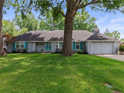 407 NW Obrien Rd, Lees Summit, MO, 64063