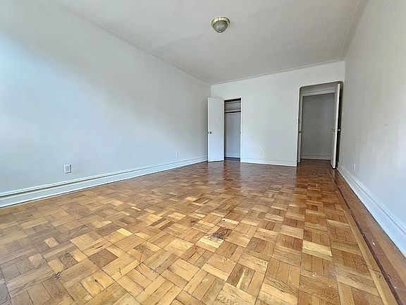 4th image of 533 Ocean Ave #5N