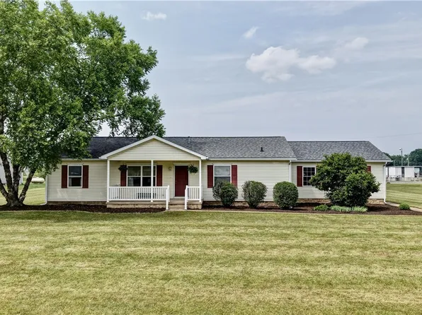 5075 State Route 250 NW, Beach City, OH 44608