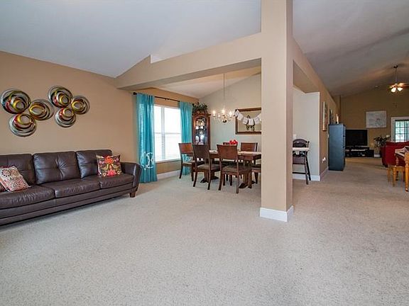 4th image of 18555 Dajana Ave