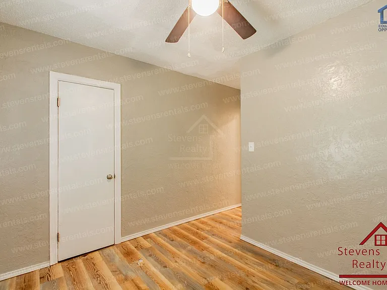 1303 NW Taylor Ave — Photo 7