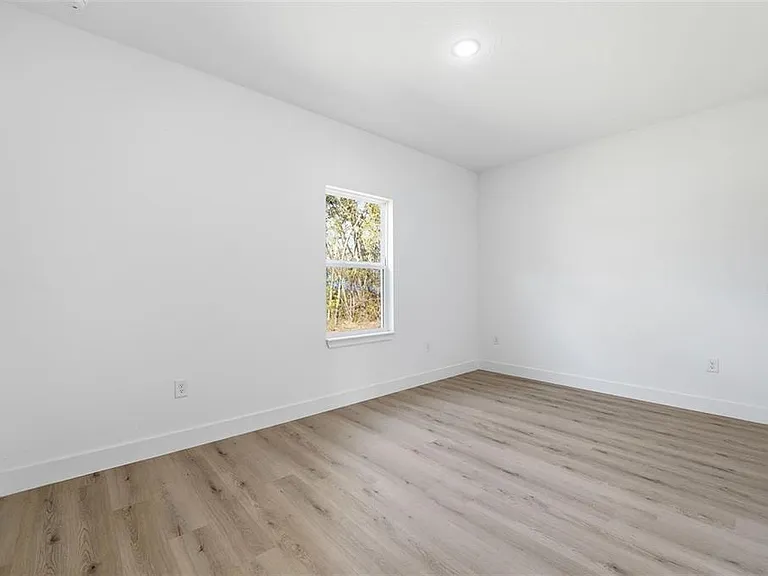 2275 W Linden Dr — Photo 29