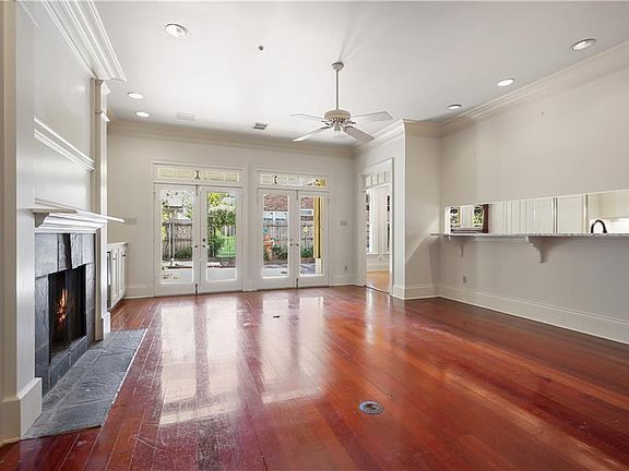 3rd image of 4803 Cleary Ave