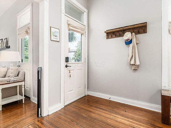 4th image of 55 E 4th Ave