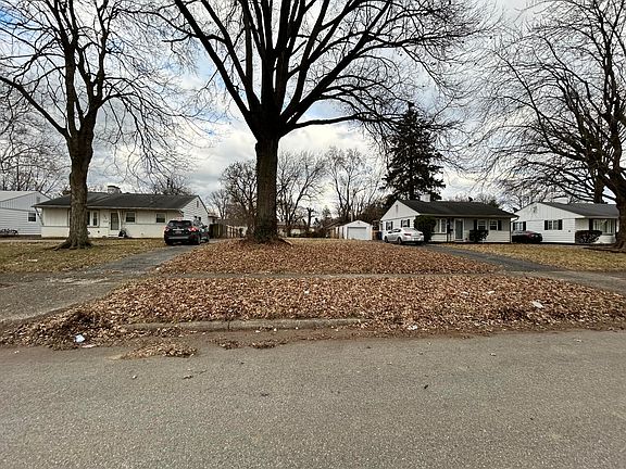 5th image of 1078 Elizabeth Ave