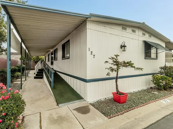 1001 Sylmar Ave Space 127, Clovis, CA 93612