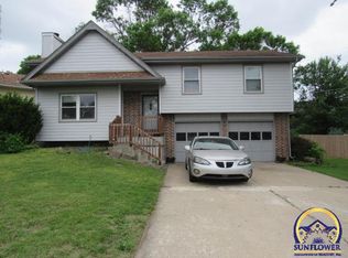 1606 SW Village Dr, Topeka, KS 66604
