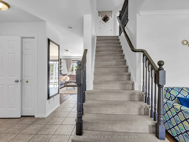 35 Borland Dr — Photo 4