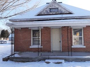 517 O St, Loup City, NE 68853