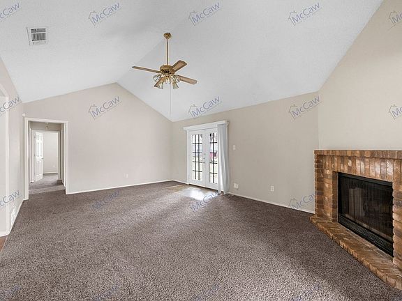 3rd image of 4400 Oak Knoll Ct