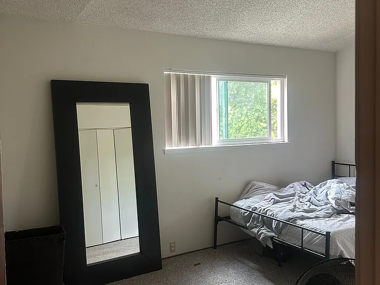 1341 Drake Dr #D — Photo 4