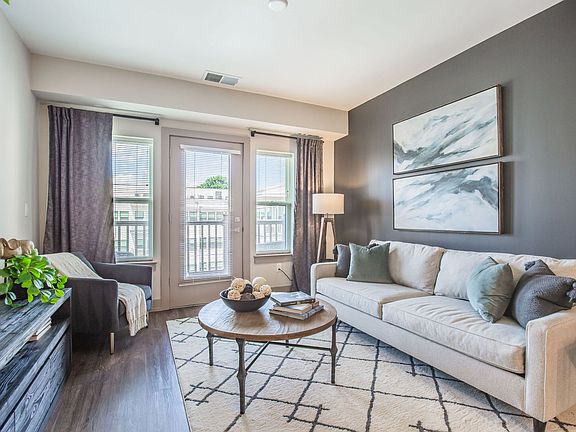 5th image of 2511 Glenallan Ave #1B-1Ba-707Sqft