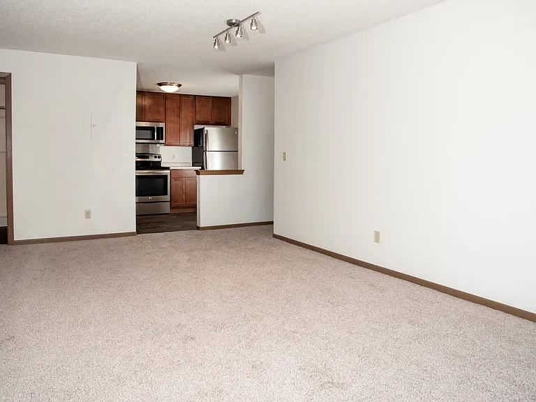 Greystone Heights — Photo 16