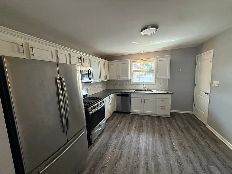 708 & 710 Ashland Ave — Photo 6