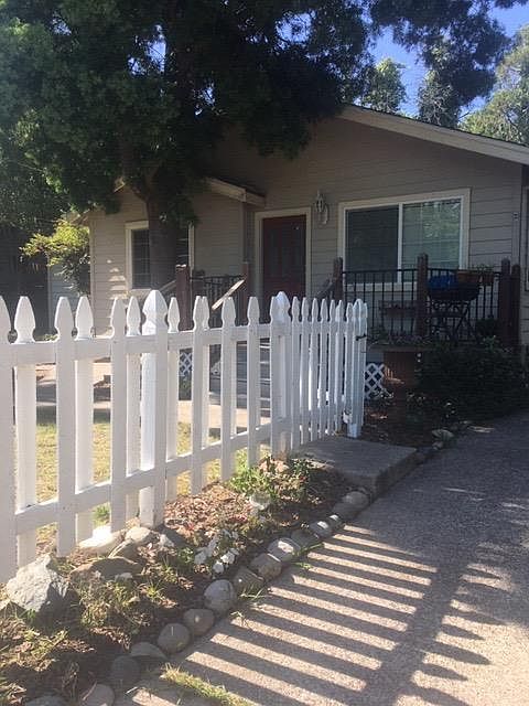 1st image of 9123 Valley View Dr
