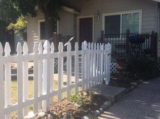 9123 Valley View Dr, Newcastle, CA 95658