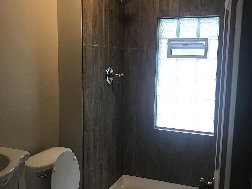 New Walk in Shower in Fully Remodeled Bathroom